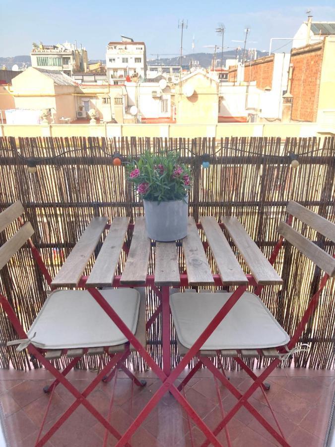 Charming Appartement In The Heart Of Barcelona Bagian luar foto